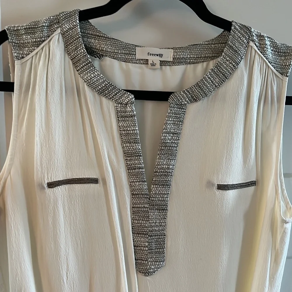 Freeway Tunic with lining. Size L - Picture 2 of 3
